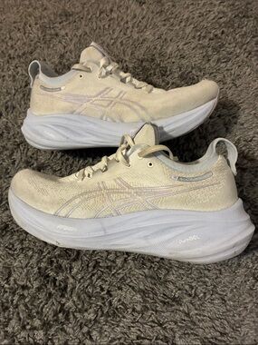 ASICS gel nimbus 26